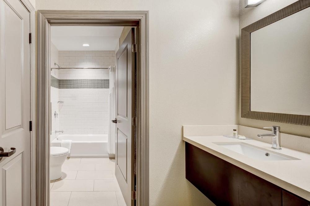 Staybridge Suites Baltimore - Inner Harbor by IHG Image 130
