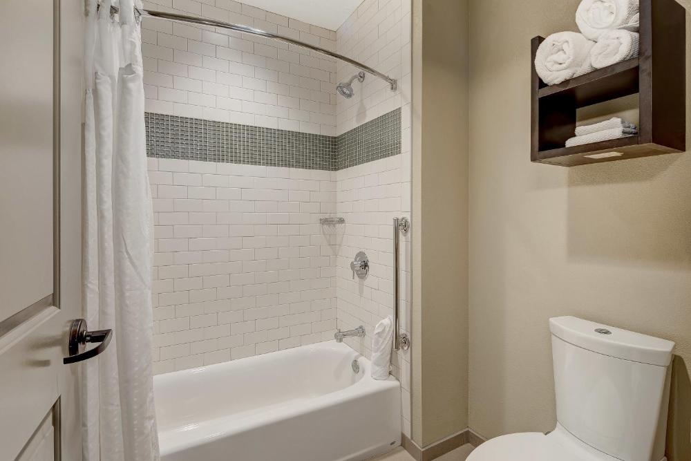 Staybridge Suites Baltimore - Inner Harbor by IHG Image 145